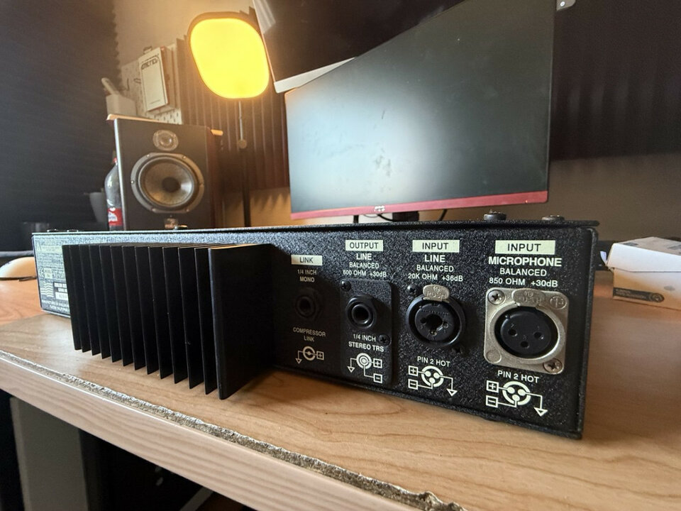 Avalon 737 SP Edición Limitada 10 Aniversario.