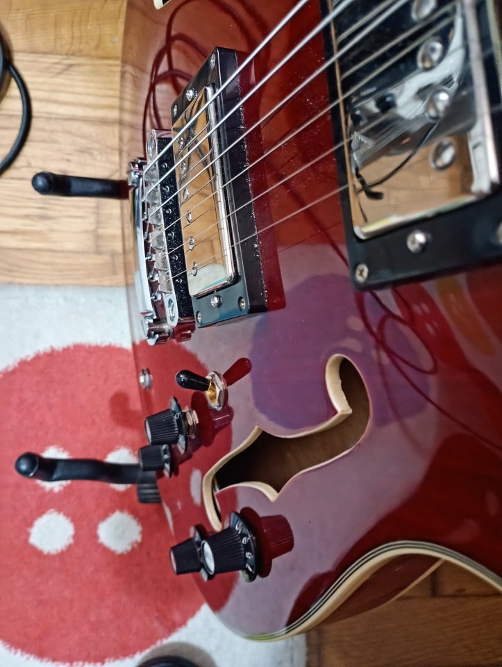 Aria pro ii TA 40 con seymour Duncan SH 2 y SH 4 de segunda mano · Foto 2 de 8 · Illes Balears · 400 €