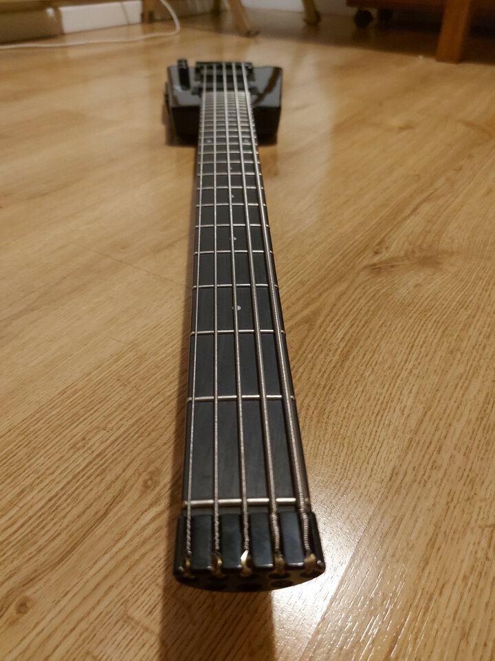 Vendo bajo Steinberger Spirit 5 cuerdas