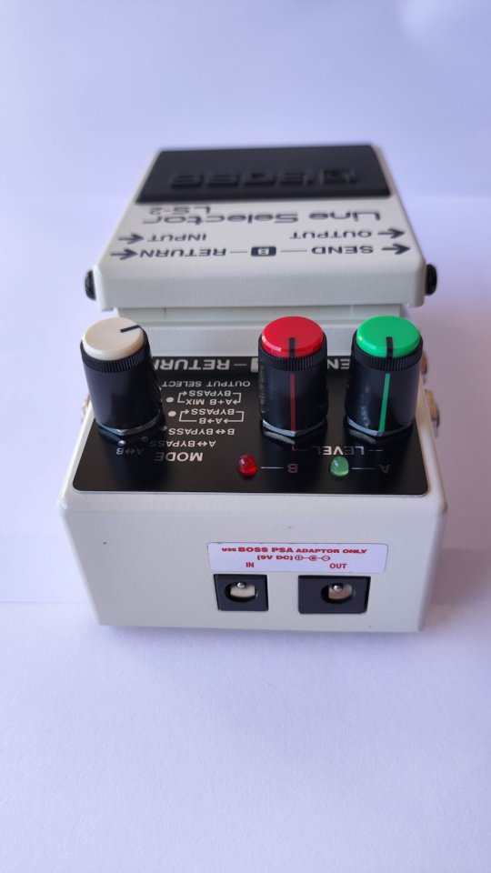 Boss LS-2 Line Selector