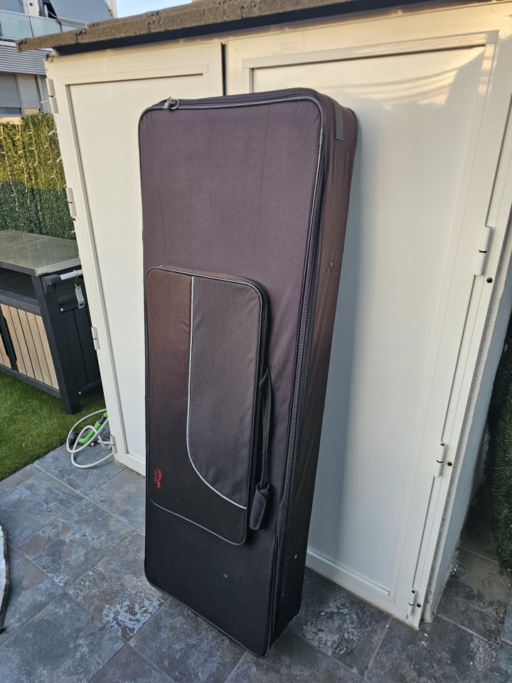 Yamaha S90 ES de segunda mano · Foto 4 de 10 · Madrid · 690 €