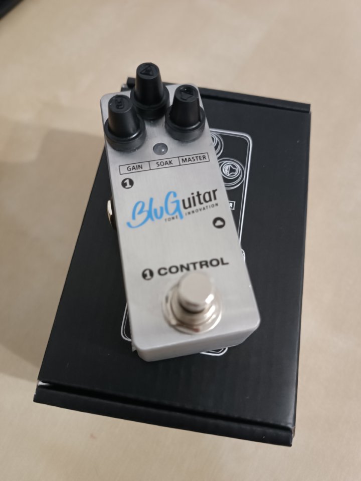 BluGuitar 1control de segunda mano · Foto 1 de 5 · Tarragona · 100 €