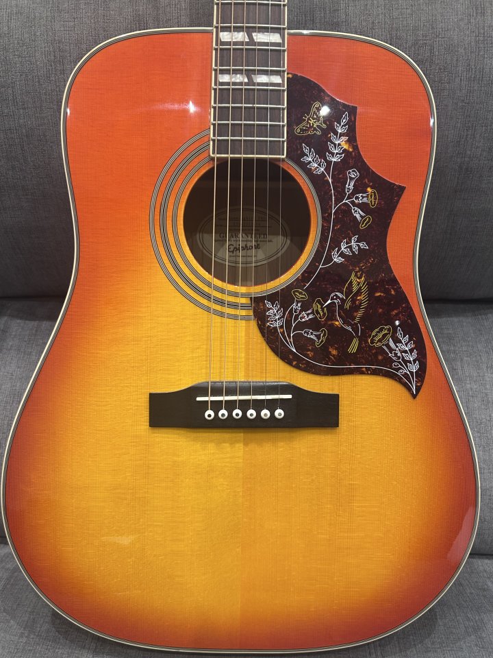 Epiphone Hummingbird Pro (Electroacústica) de segunda mano · Foto 2 de 8 · Asturias · 280 €