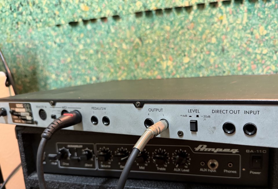 Korg A3 + Pedalera Fc6 de segunda mano · Foto 4 de 9 · Madrid · 130 €