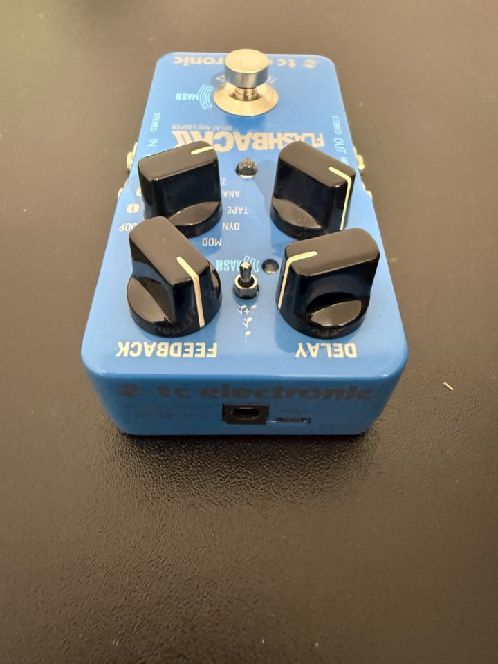 TC Electronic Flashback Delay de segunda mano · Foto 5 de 5 · Barcelona · 100 €