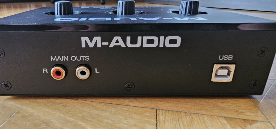 M-AUDIO M-Track Solo de segunda mano · Foto 6 de 7 · Madrid · 30 €