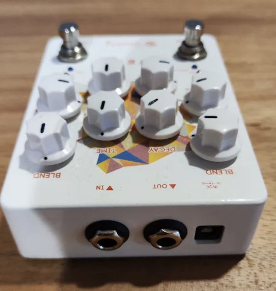 Keeley Caverns V2. Delay + Reverb de segunda mano · Foto 3 de 5 · Barcelona · 190 €