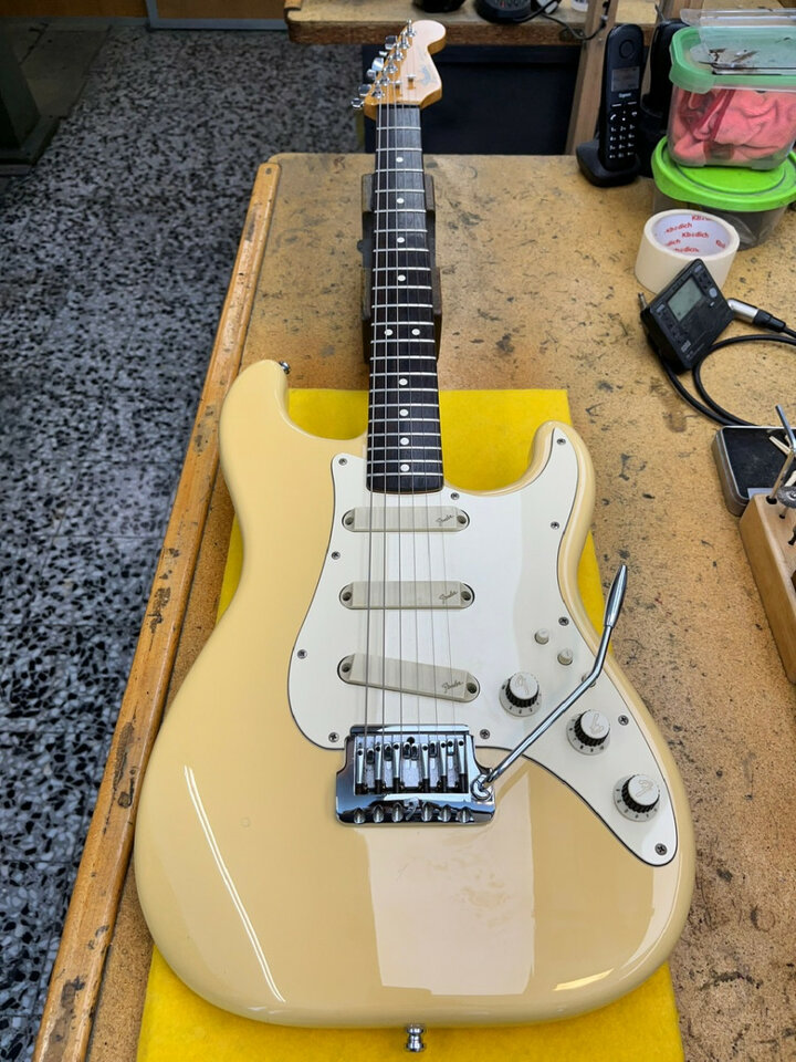 Fender Stratocaster Elite