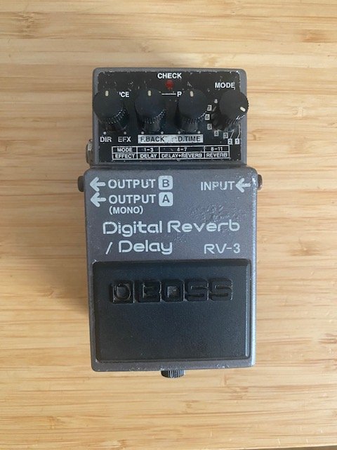 Boss Rv3 Reverb Delay 1994 de segunda mano · Foto 1 de 5 · Alicante · 150 €