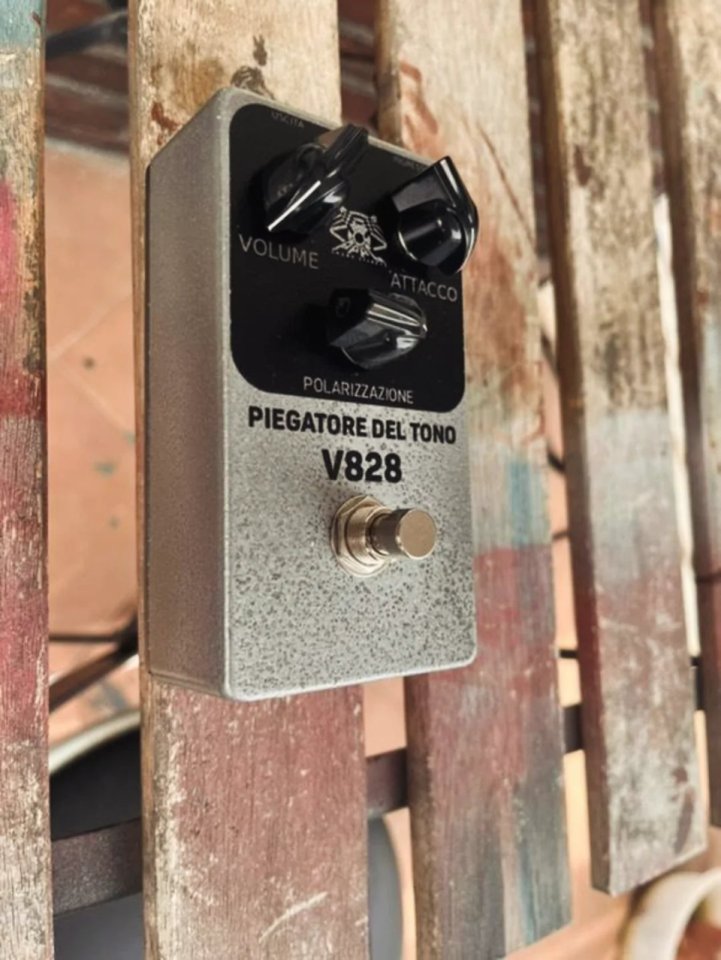 Piegatore del tono (Vox Tone Bender V828) PPPC Sound Effects