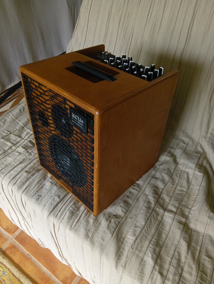 Amplificador ACUS 130 w.muy potente