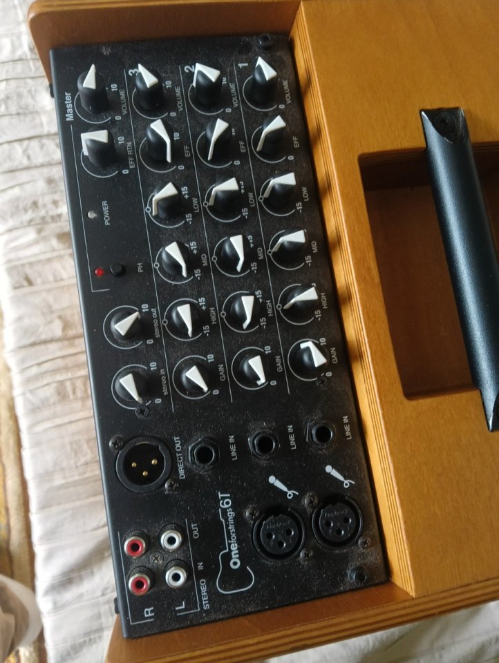 Amplificador ACUS 130 w.muy potente