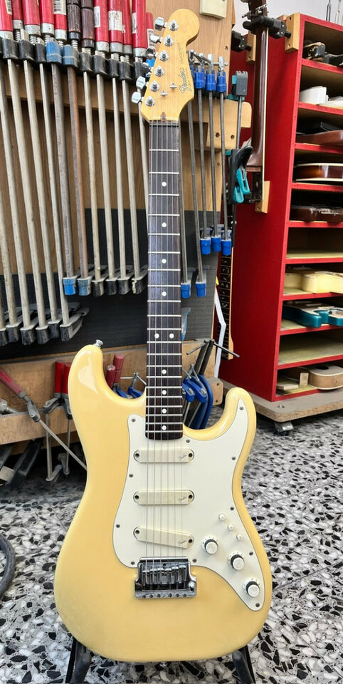 Fender Stratocaster Elite