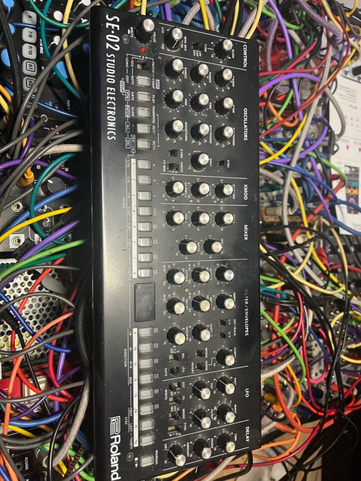 Roland SE-02