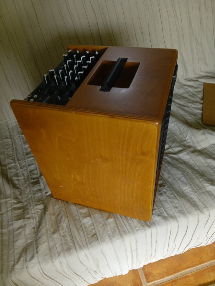 Amplificador ACUS 130 w.muy potente