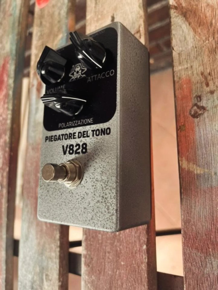 Piegatore del tono (Vox Tone Bender V828) PPPC Sound Effects