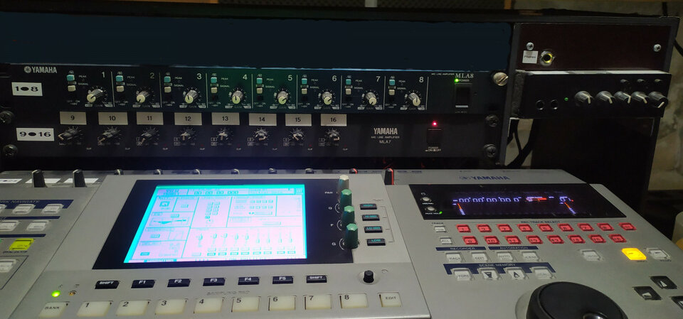 Estacion de mezcla y grabación digital Yamaha