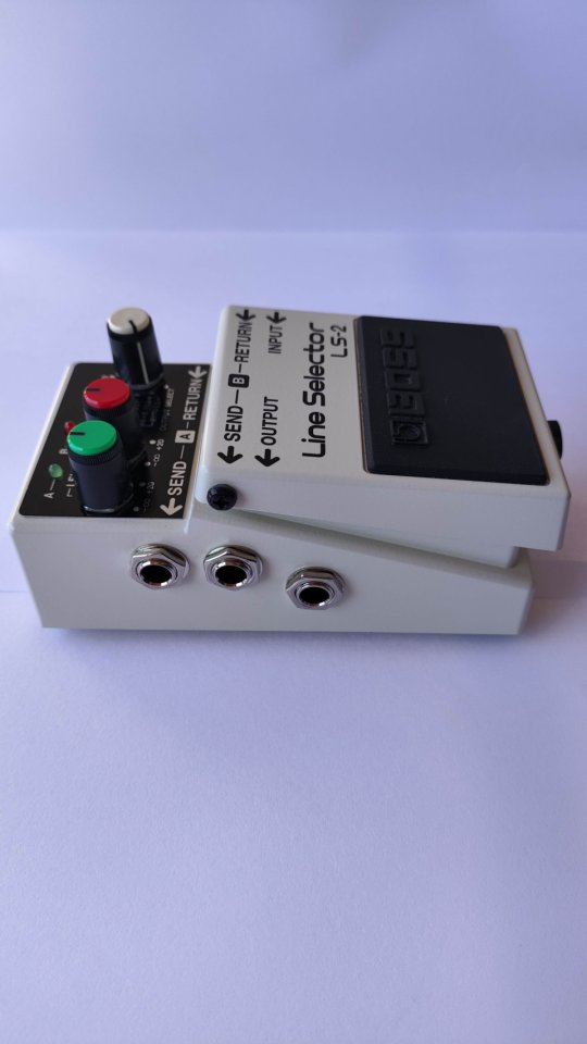 Boss LS-2 Line Selector