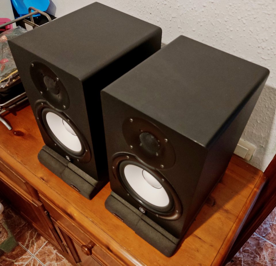 Pareja Monitores Yamaha HS7 de segunda mano · Foto 5 de 10 · Barcelona · 325 €