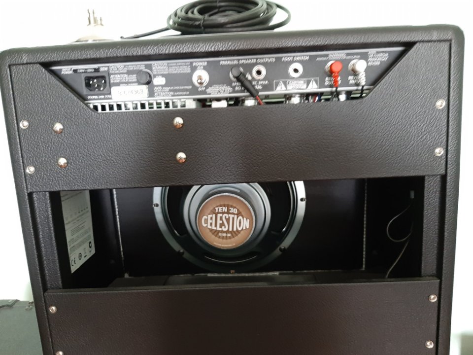 Fender 68 Custom Princeton Reverb de segunda mano · Foto 3 de 4 · Albacete · 900 €