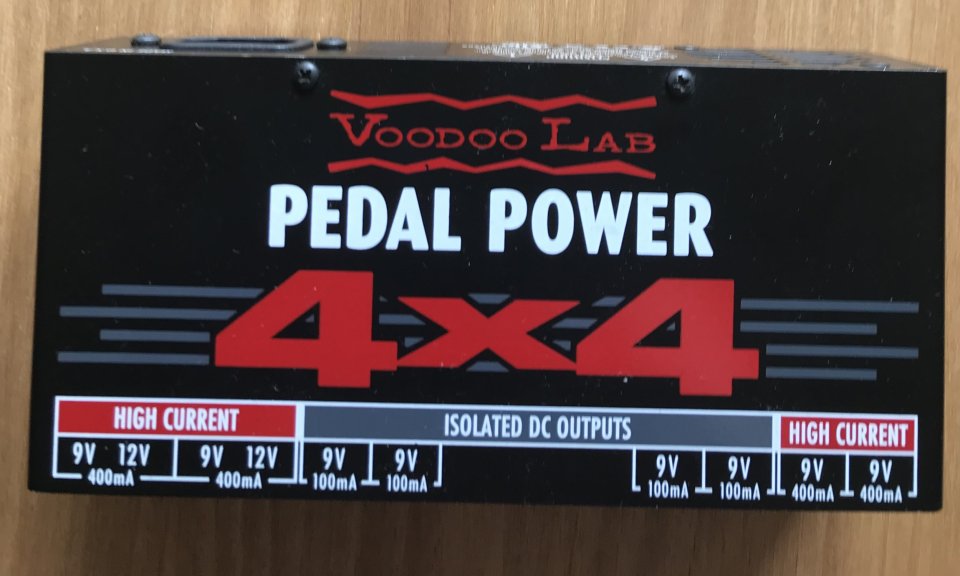 Fuente alimentación Voodoo Lab 4x4 Power Supply de segunda mano · Foto 1 de 4 · Navarra · 165 €