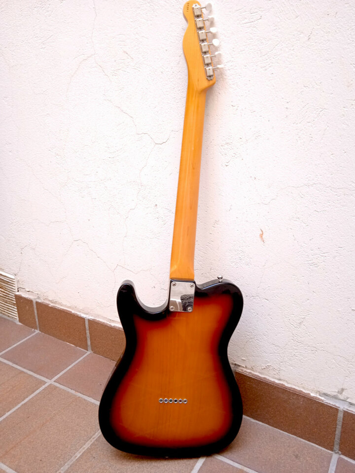 2020 Moon Reggae Master Junior o Jr. con pastillas P-90's  Made in Japan