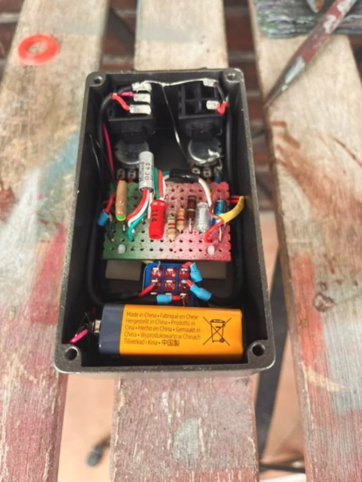 Piegatore del tono (Vox Tone Bender V828) PPPC Sound Effects