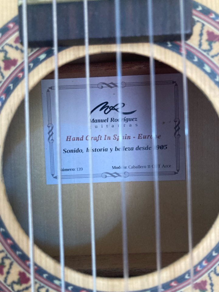 Guitarra clásica Manuel Rodríguez C11 de segunda mano · Foto 5 de 8 · Sevilla · 300 €