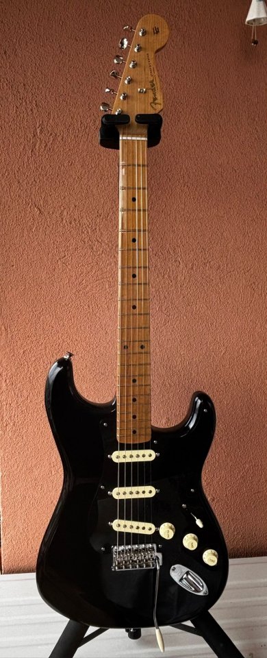 **REBAJA** Fender LTD Vintera II 50s Strat -Black- Pastis Custom Shop Fat50