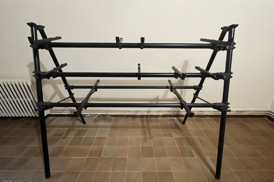 Soporte para teclados Jaspers 3D-145B + 4 soportes adicionales de segunda mano · Foto 5 de 5 · Barcelona · 210 €