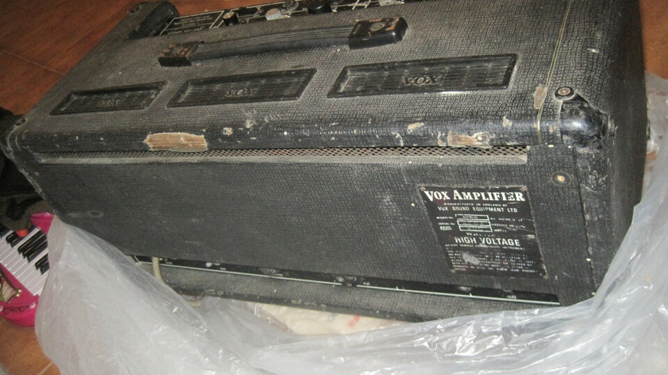 Cabezal Vox Supreme 200W vintage 60s de Los Archiduques