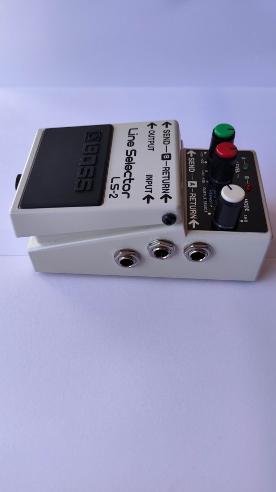 Boss LS-2 Line Selector