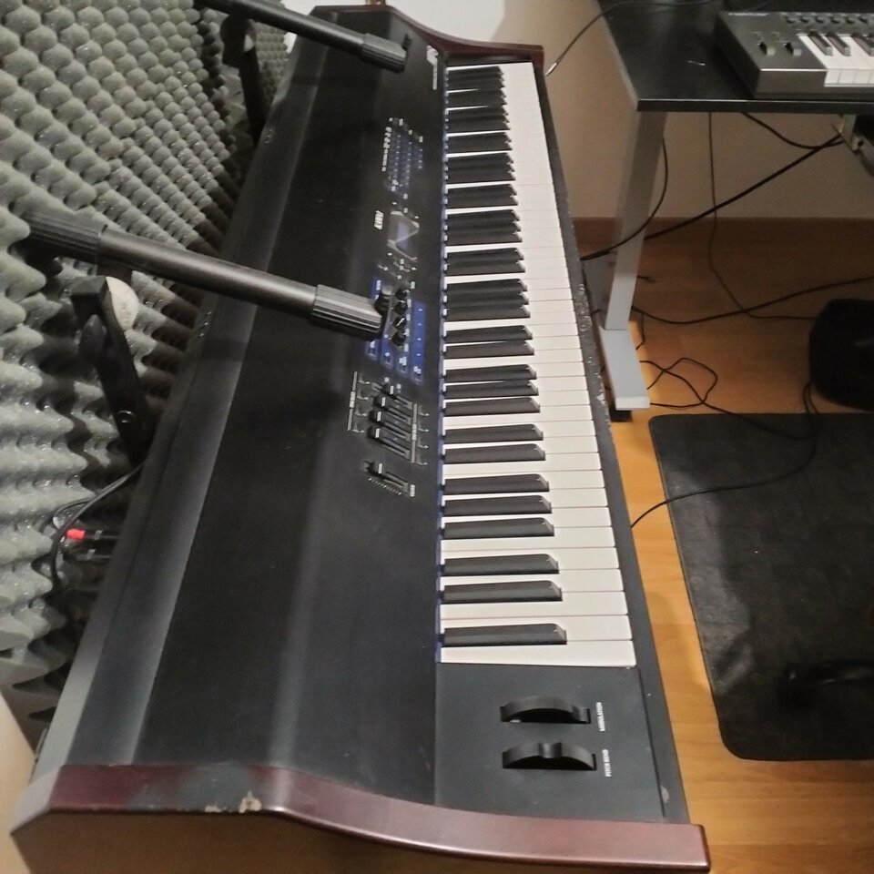 Teclado Kawai MP8