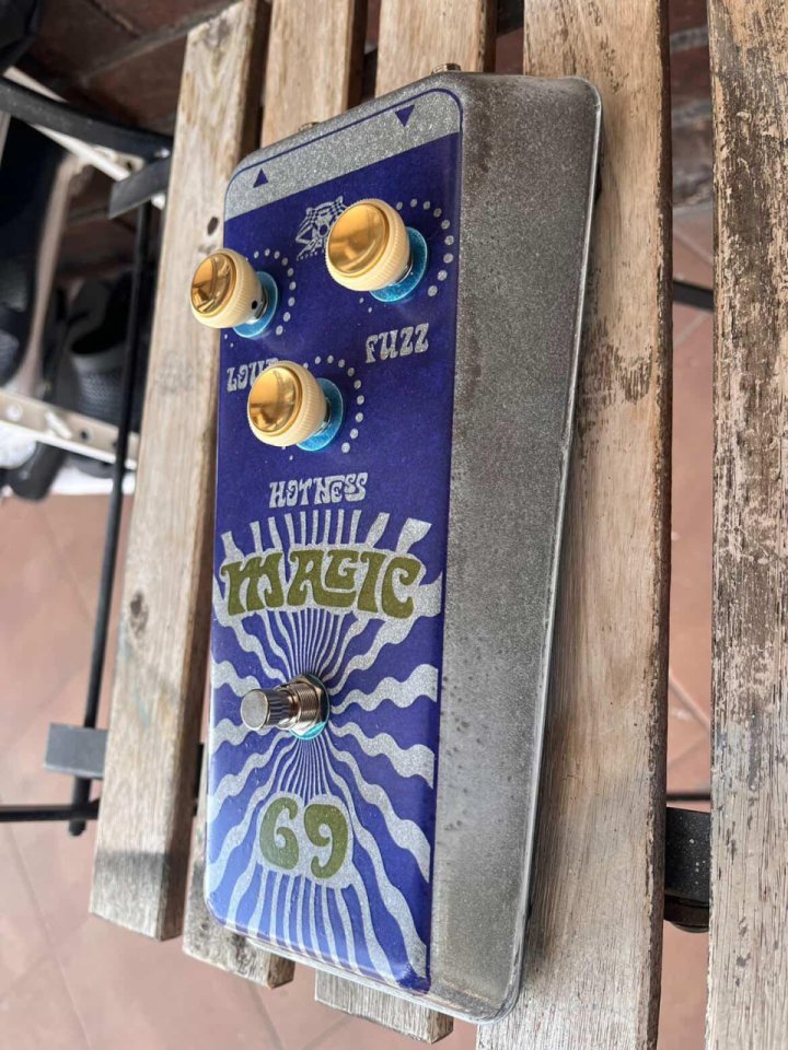 Magic 69 (Fuzz Face de silicio) PPPC Sound Effects