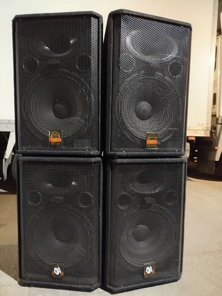 4 cajas acústicas 2400 watts