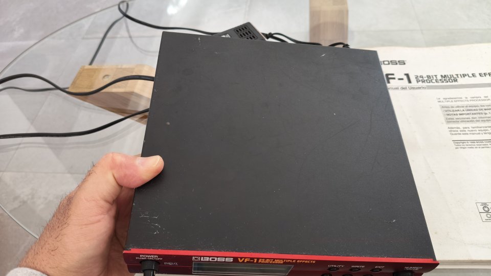 Multiefectos Boss VF-1  24 bit