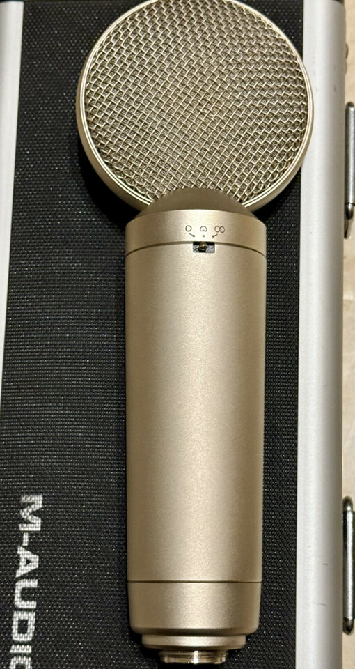 Micrófono M-Audio Solaris, condensador con tres patrones