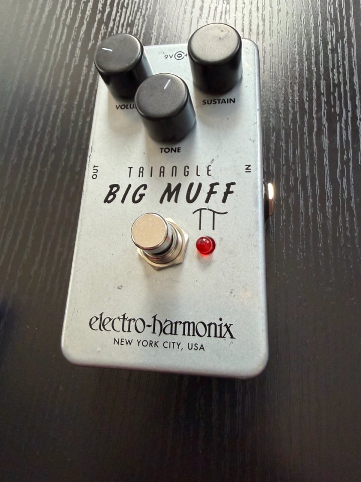 Pedal Fuzz triangle de segunda mano · Valladolid · 50 €