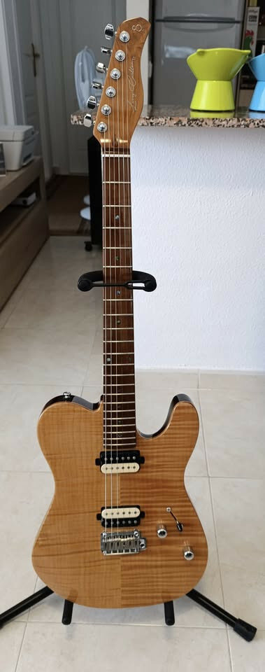 Sire T7 FM Nat. Larry Carlton Guitarra