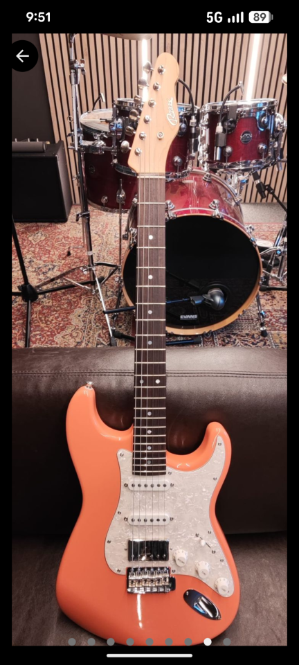 Rossi Stella Stratocaster HSS de segunda mano · Foto 2 de 3 · Valencia