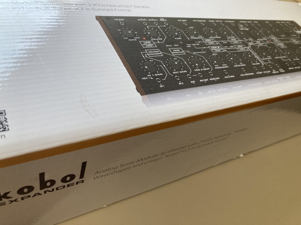 Behringer Kobol Expander de segunda mano · Foto 5 de 5 · Madrid · 90 €
