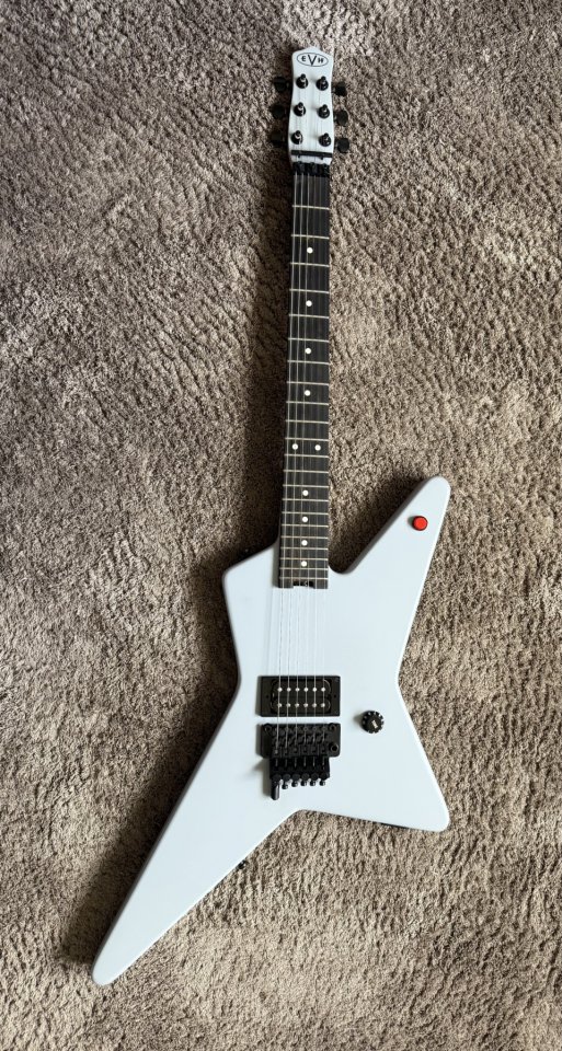 EVH star limited edition primer grey