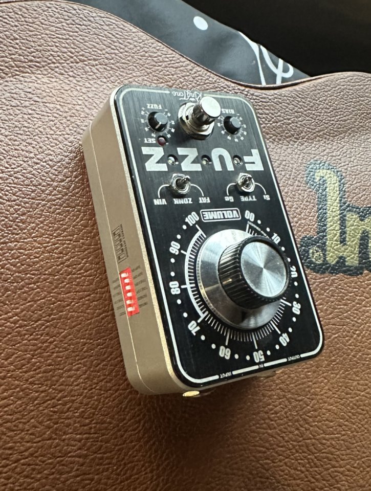 Kingtone Fuzz V2 de segunda mano · Foto 3 de 5 · Jaén · 290 €
