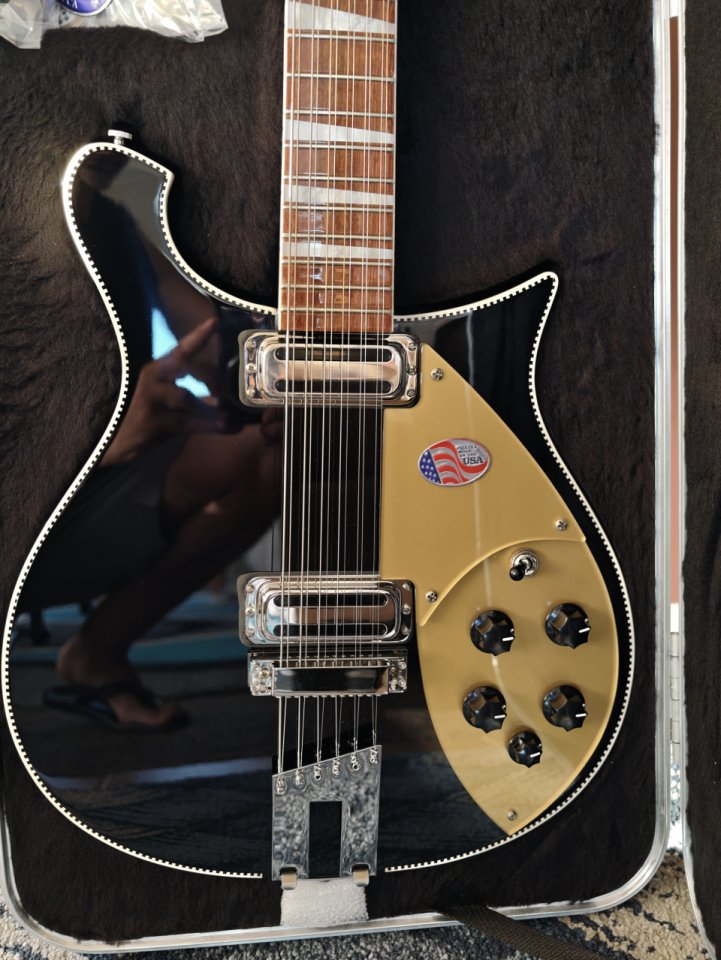Rickenbacker 660/12 Jetglo 2026 , Nueva sin estrenar. de segunda mano · Foto 5 de 8 · Madrid · 3200 €