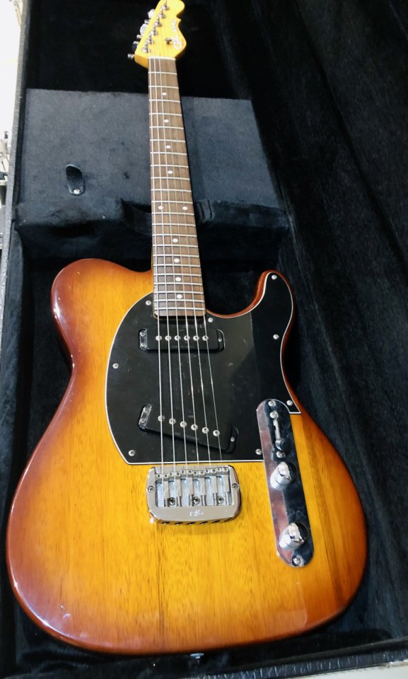 Guitarra G&L Asat tribute