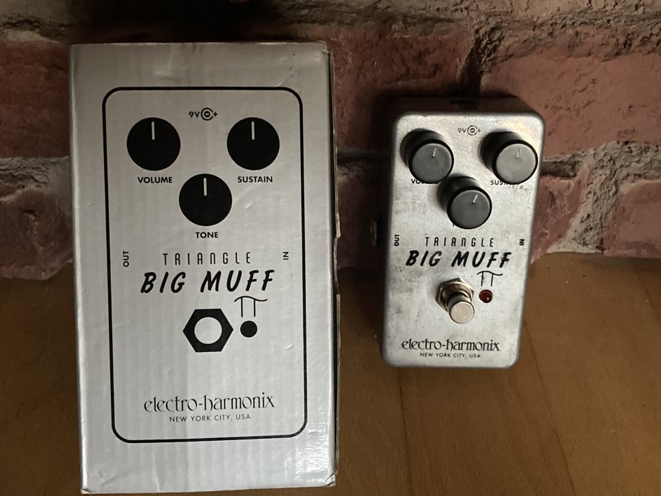 Big Muff Triangle de segunda mano · Foto 1 de 3 · Madrid · 60 €