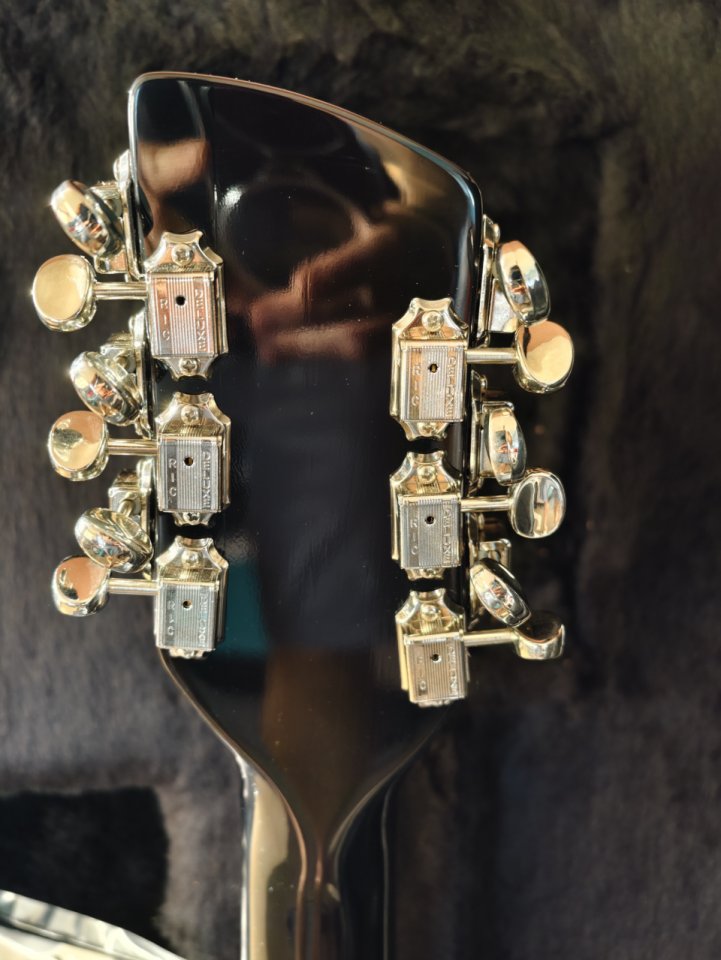 Rickenbacker 660/12 Jetglo 2026 , Nueva sin estrenar. de segunda mano · Foto 6 de 8 · Madrid · 3200 €