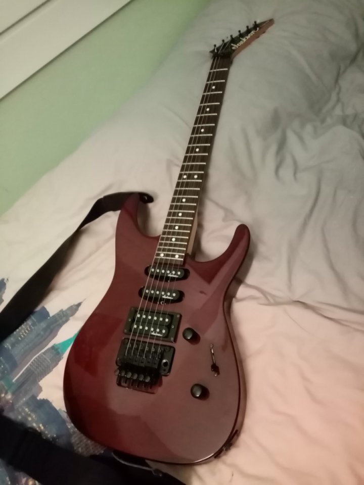Jackson PS2 Made in Japan 1996 HSS - guitarra eléctrica