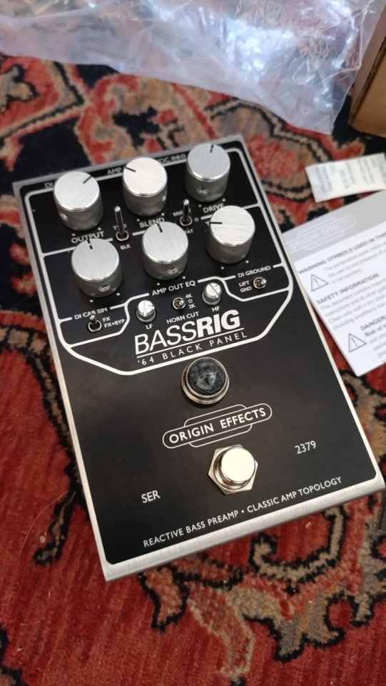 Origin Effects Bassrig '64 Black Panel de segunda mano · Foto 2 de 2 · Cádiz · 350 €