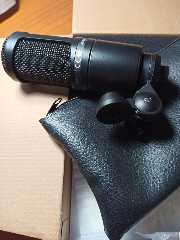 Micrófono de condensador Audio -Technica AT2020